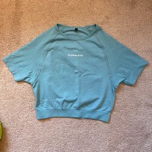 Alphalete Crop Top